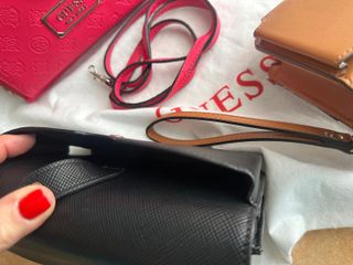 OFERTA !! Cartera - Bolsito Guess