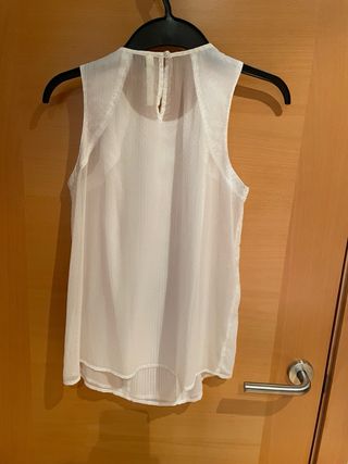 Top sin mangas Stradivarius