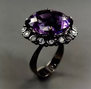 Anillo Amatista de 18 quilates