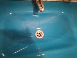 Lavabo de cristal azul
