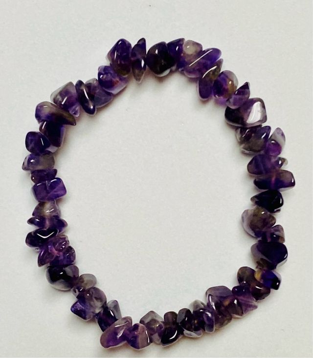 Pulsera elastica de chips de amatista natural