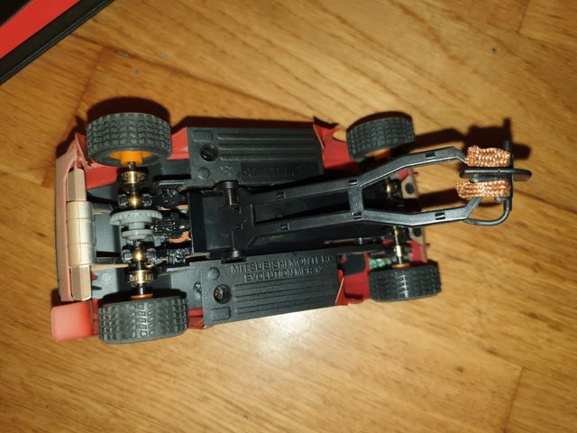 MITSUBISHI MONTERO "EFECTO BARRO"