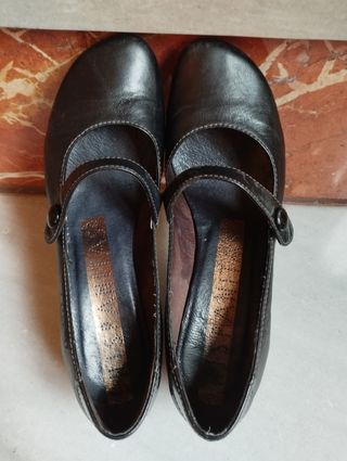 Zapatos de piel Hispanitas, Nº37