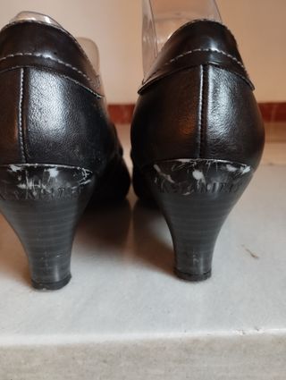 Zapatos de piel Hispanitas, Nº37