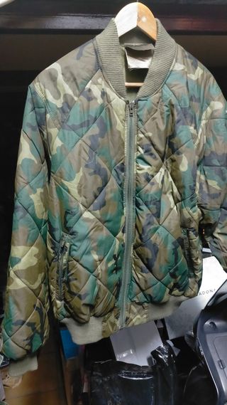 Bomber militar.
