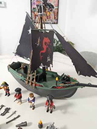 Barco pirata Playmobil teledirigido