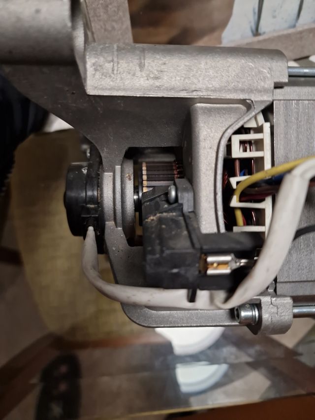 Motore Hoover pari al nuovo