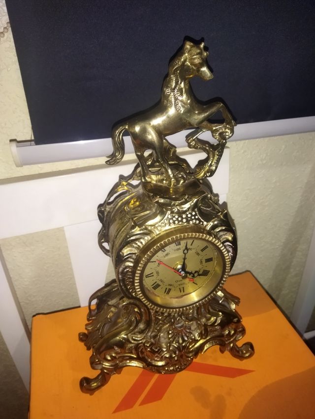 Vendo relojes de. bronce antiguos