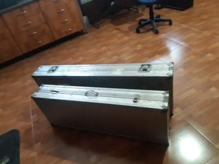 Flightcase 76  y 61 teclas flycase.