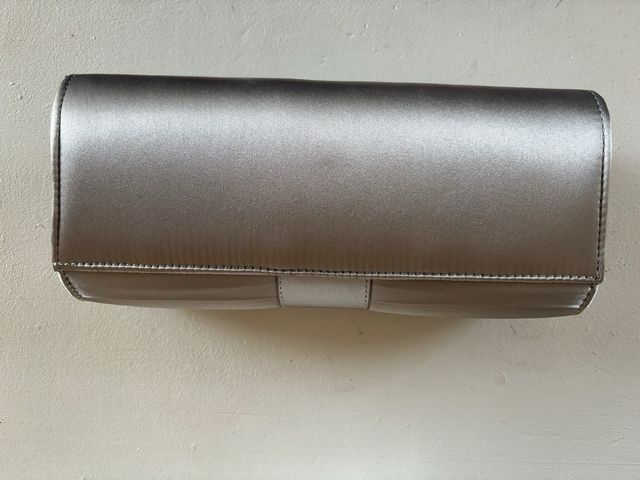 Bolso de mano gris