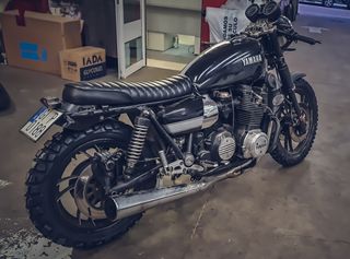 Yamaha xs 1100 cafe racer.