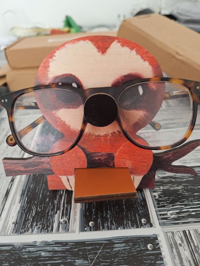 Soporte gafas perezoso