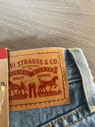 Shorts vaquero Levis 