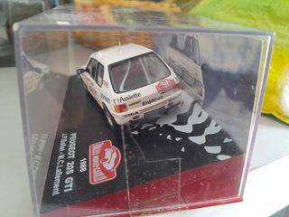 Coche colección 1.43 
