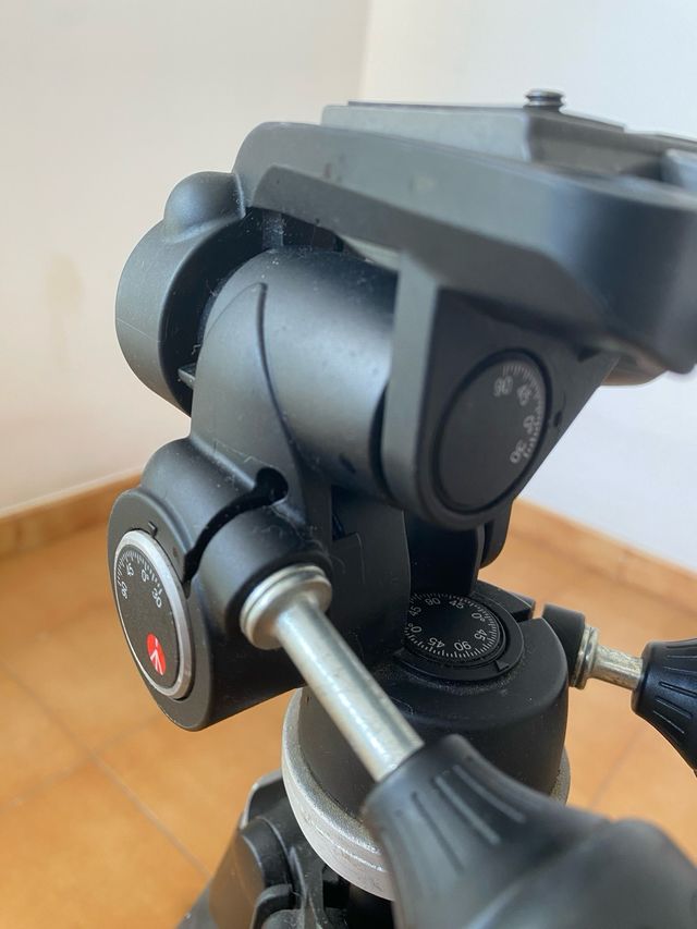 Tripode Manfrotto 055xb + 804rc2