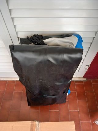 Bote inflável 4 assentos, novo nunca usado