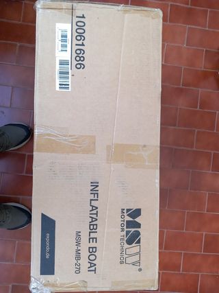 Bote inflável 4 assentos, novo nunca usado