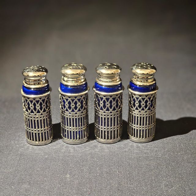 Saliera e pepiera in stile Art Déco