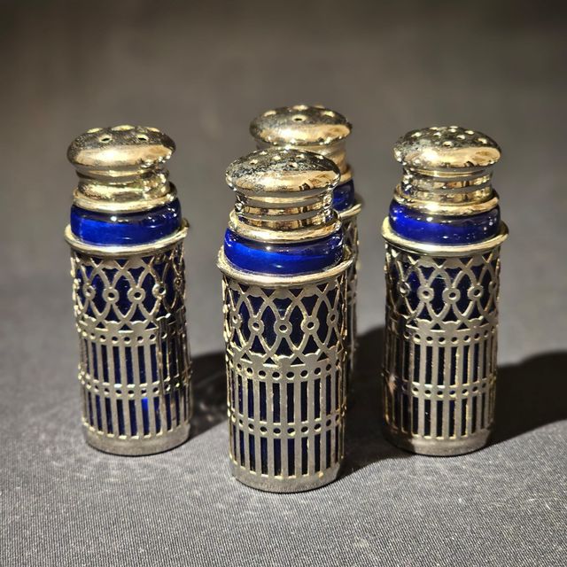 Saliera e pepiera in stile Art Déco