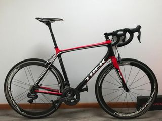 Bicicleta TREK cambio electronico ultegra 11v