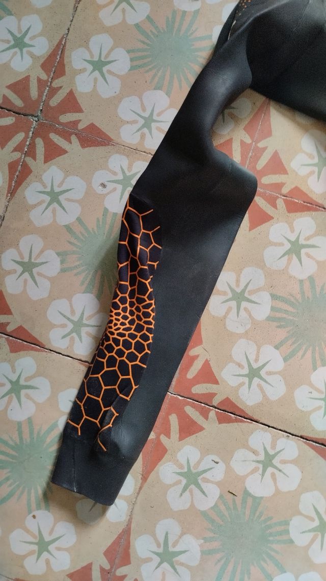 Neopreno blue seventy reaction