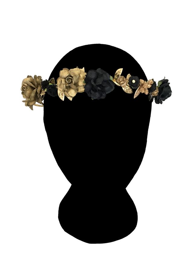 Corona de flores dorada y negra