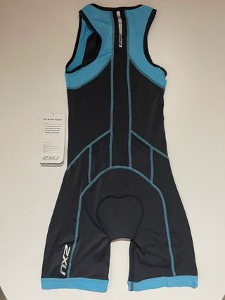 Tritraje deporte mujer 2XU