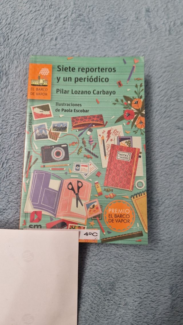 Siete reporteros y un periódico