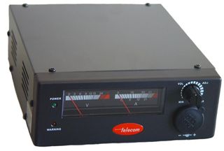 Fuente de alimentación 20 A (24 V) -45 A (12 V).
