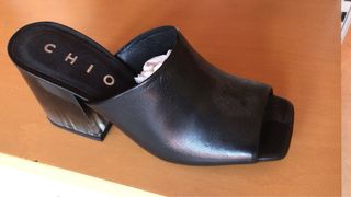 Sandalia mujer negra sin estrenar