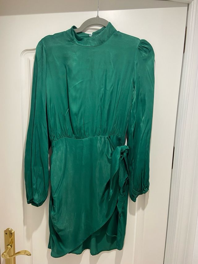 Vestido mini verde satinado zara mujer
