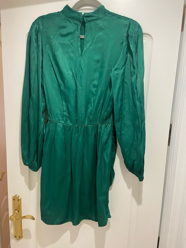 Vestido mini verde satinado zara mujer