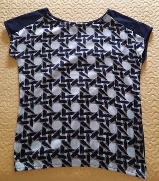 Camiseta/blusa estampada, de Precchio 