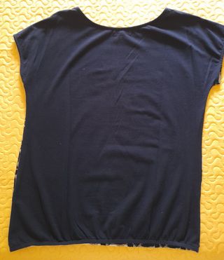 Camiseta/blusa estampada, de Precchio 