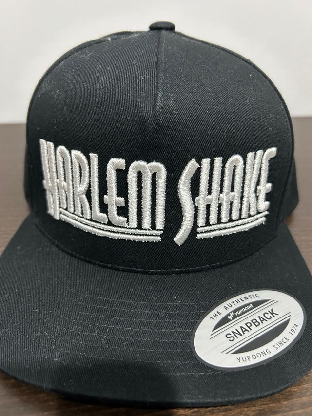 Gorra visera plana Harlem shake