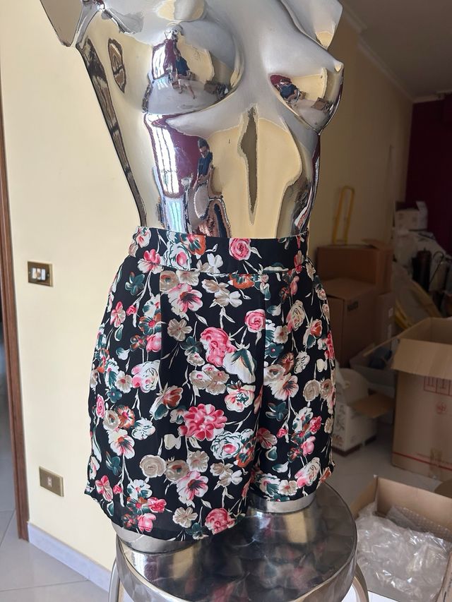 Pantaloncino a vita alta floreale 