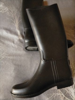 Botas de agua negras