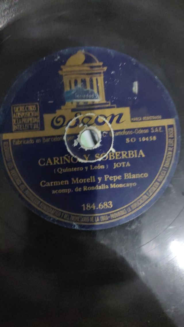 Disco pizarra Carmen Morel y Pepe Blanco