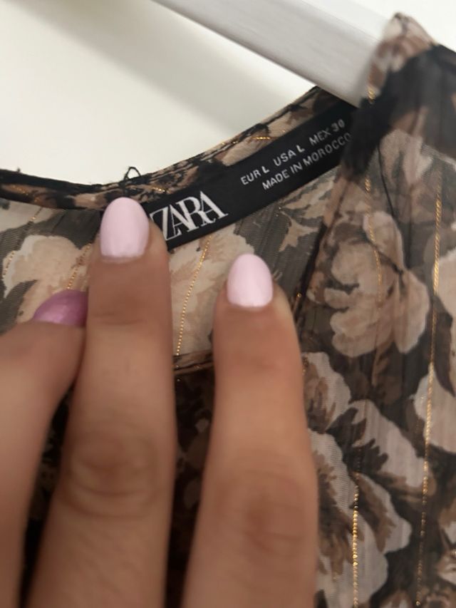 vestido zara flores dorado