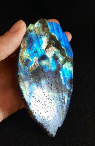 Labradorita Tallada Cabeza de León