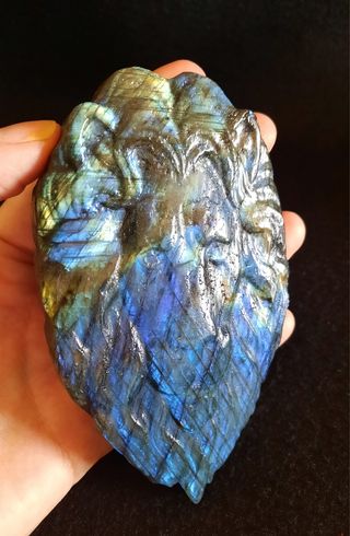 Labradorita Tallada Cabeza de León