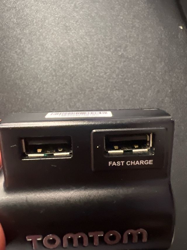 Enchufe coche Tom Tom 2 salidas USB