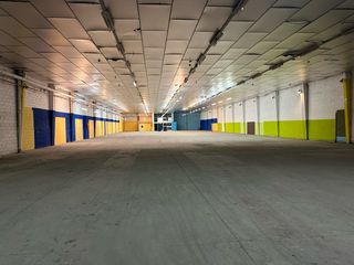 Nave industrial de 2500m2