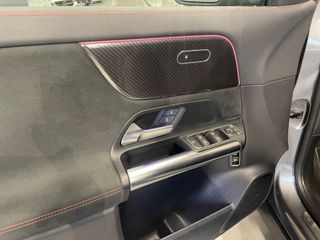 MERCEDES-BENZ GLA 200 D AMG