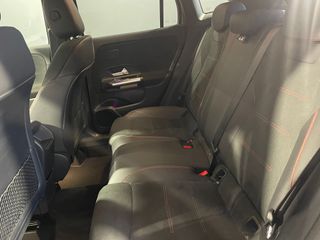 MERCEDES-BENZ GLA 200 D AMG