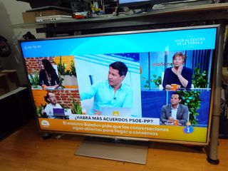 Panasonic full hd 47"