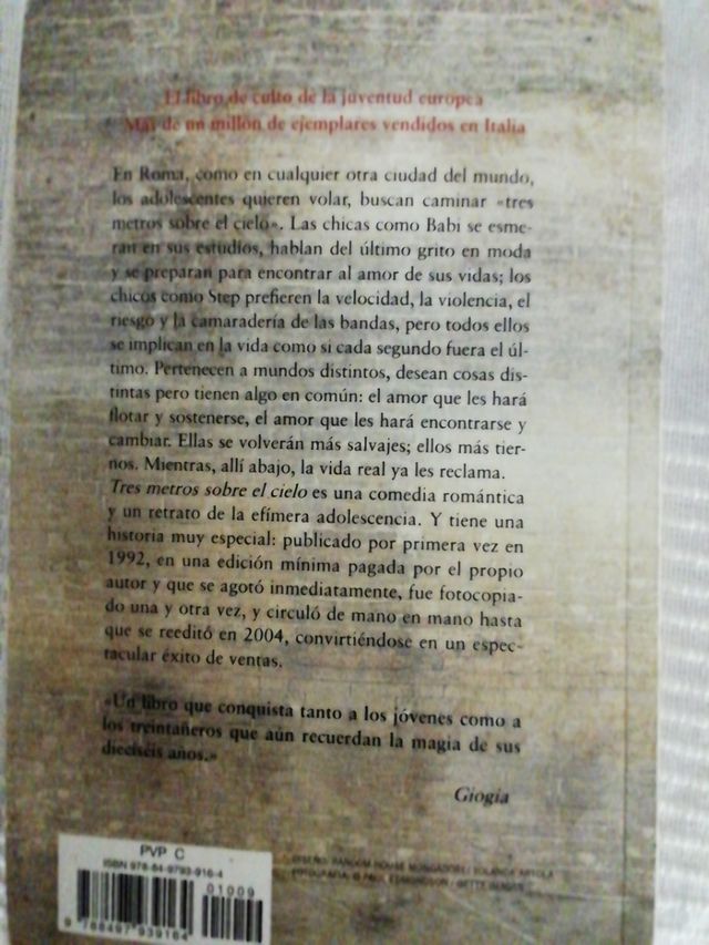 Libro a tres metros sobre el cielo