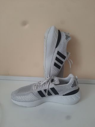 Adidas Swift run