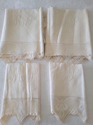 2 juegos de cama antiguos