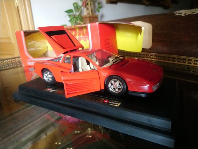 Coches bburago 1:24